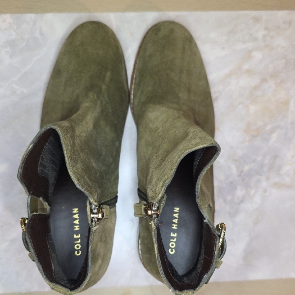 Cole Haan Green Suede Ankle Boots Womens Size 6.5B - Picture 1 of 12